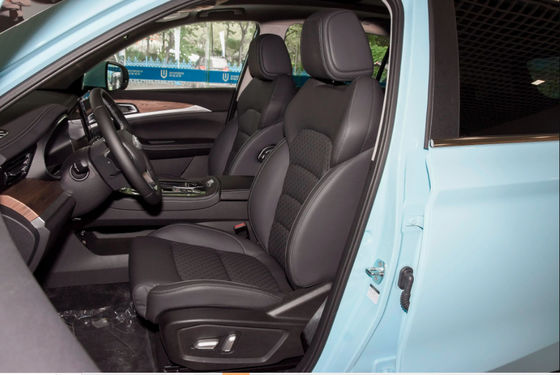 Otomobil EV Küçük Araba Skyworth EV6 FF Düzen Sürücü 5 Kişilik Araba SUV 150km/h