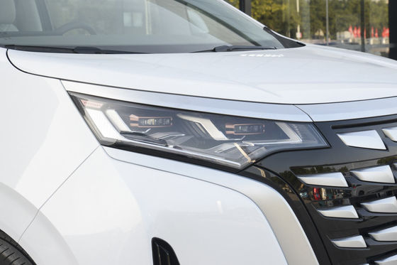 Denza D9 MPV EV Araba 571nm lityum Demir Pil 4WD Elektrikli SUV 180km/s