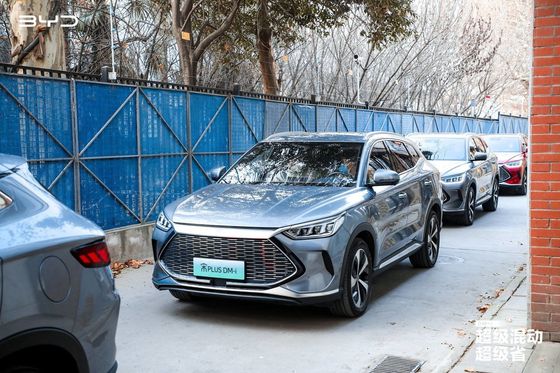 AWD Çevre Dostu Elektrikli Arabalar