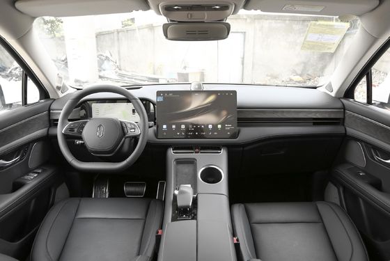 Orta Boy 0.5h Hızlı Şarj Elektrikli Arabalar Geniş Alan RWD AITO M5 200km/s