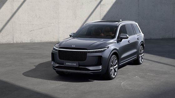 220km/h Plug In Hybrid SUV 700Km Menzil Dört Ekran Altı Kişilik Elektrikli Araba
