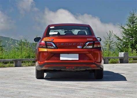 Dongfeng Nissan Venucia D60 EV 2500mm - 3000mm Dingil Mesafesi Soldan Direksiyonlu Araba