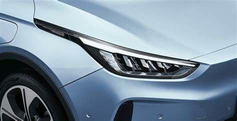 Geometri C Kompakt Elektrikli Arabalar EV 550km Menzil Önden Çekiş 150km/s