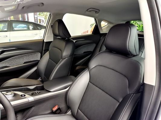 400km / 550km Kompakt Elektrikli SUV Geely Geometry C Blueberry Pure EV Araçlar