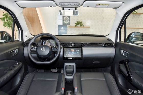 100km/s Küçük Elektrikli SUV Arabalar Leapmotor T03 CLTC 403km EV SUV Araçlar