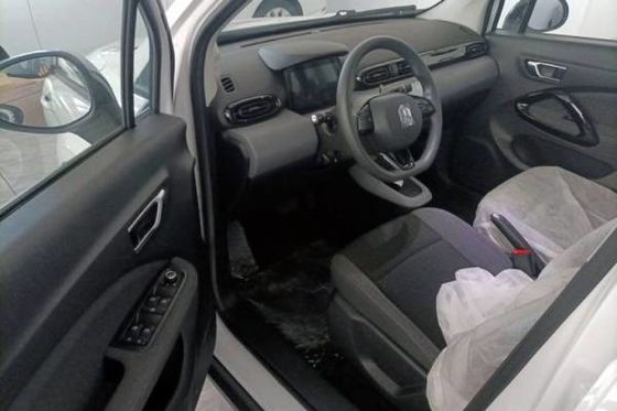 100km/s Küçük Elektrikli SUV Arabalar Leapmotor T03 CLTC 403km EV SUV Araçlar