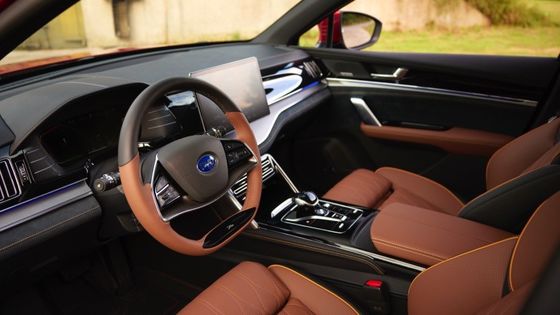 635km Yüksek Performanslı Elektrikli Arabalar