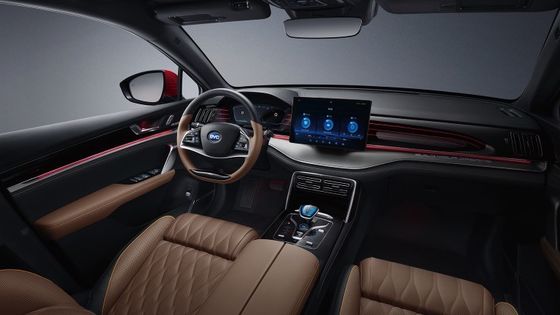 635km Yüksek Performanslı Elektrikli Arabalar