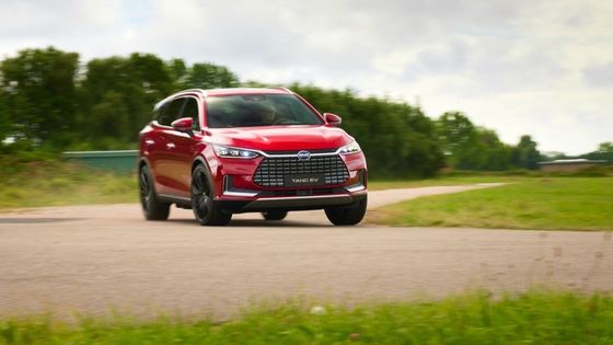 635km Yüksek Performanslı Elektrikli Arabalar