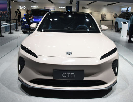 200km/h Yüksek Performanslı Elektrikli Arabalar Nio ET5 Soldan Direksiyonlu Lüks Elektrikli Sedanlar