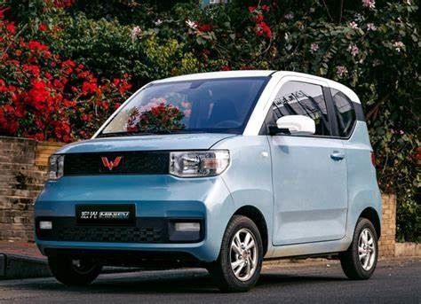 120km menzil Wuling Elektrikli Araçlar RWD 3 Kapı 2 Kutu 4 Kişilik Elektrikli Mini Araba