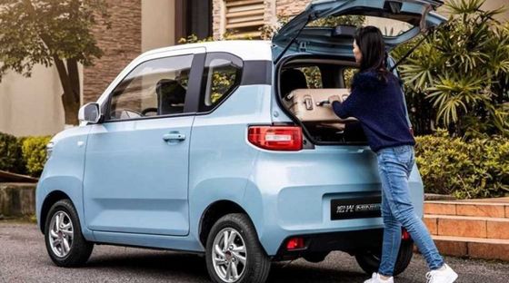 120km menzil Wuling Elektrikli Araçlar RWD 3 Kapı 2 Kutu 4 Kişilik Elektrikli Mini Araba