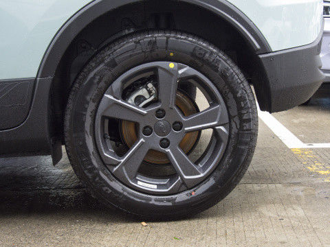 Küçük SUV Çevre Dostu Elektrikli Arabalar Geely Geometry E 320km 401km 5 Kapı 5 Kişilik