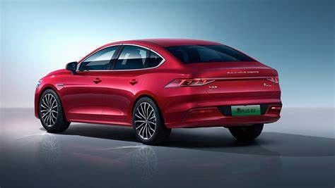 400km Orta Ölçekli Elektrikli Arabalar