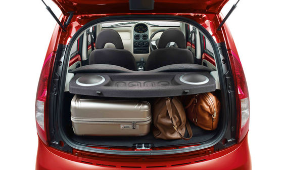 Nano Mini EV Arabalar Elektrikli Araç Düşük Hız 100km / s 305km Menzil