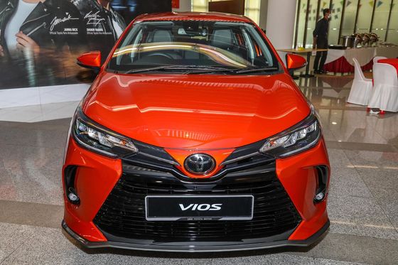 Toyota Vios Orta Elektrikli Arabalar 190km/H Maksimum Hız FWD 5 Kişilik Sedan