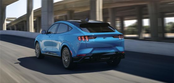 Ford Orta Elektrikli Arabalar Araçlar Uzun Pil Ömrü 200km / H Maksimum Hız