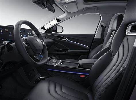 Neta U Pro Zhi 400 Küçük Elektrikli SUV Arabalar FWD Yeni Enerji Mini EV Araba 150km/s