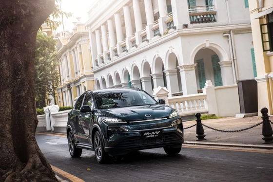 272Hp Saf EV Araba SUV Honda 4 Tekerlekli Otomatik Elektrikli Araba 480km NEDC