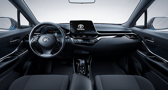 Toyota Izoa Saf Elektrikli Arabalar Nedc 400km EV Arabalar SUV 54.3kwh 150kw 300nm 204HP