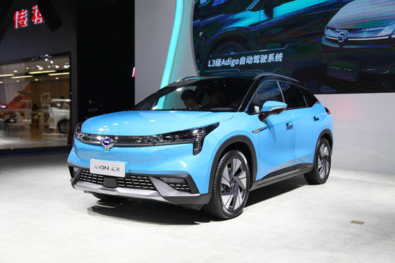 110km / H GAC AION Elektrikli Araba 5 Kapı 5 Kişilik Sedan Araba Lityum İyon Pil