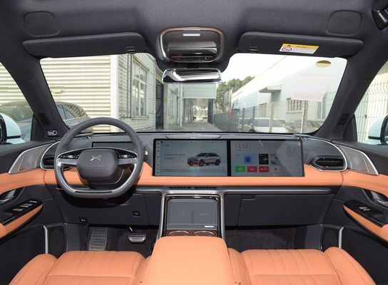 Xpeng G9 Lüks Büyük Boy Elektrikli SUV 5 Kişilik 702km Menzil 200km / H Maksimum Hız