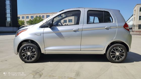 5 kişilik 4 kapılı RHD Elektrikli Araba 2023 Yeni Enerji Arabası Blaval Farklı Aralık