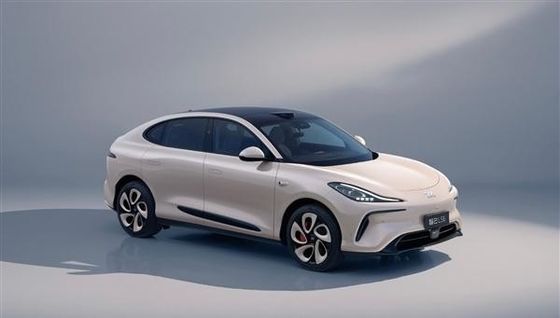 Zhiji LS6 Maksimum Gücü 575kw Tüm Elektrikli Otomobiller En Yüksek Hızlı 252km/h Elektrikli Spor Aracı