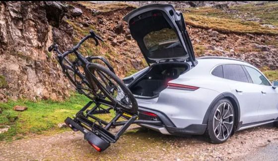 En tam hızlı elektrikli araç -Porsche Taycan cross Turismo maksimum hız 220km/h Yeni enerji arabası