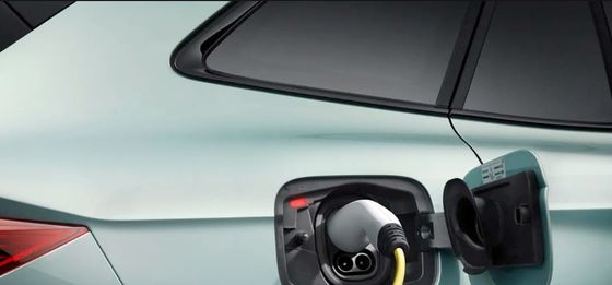 Skoda Enyaq iv80 82kWh pilli tek motorlu, arka tekerlekten çekişli elektrikli otomobilde yeteri kadar rahat sürüş ve övgüye değer hızlı