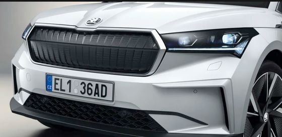 Skoda Enyaq iv80 82kWh pilli tek motorlu, arka tekerlekten çekişli elektrikli otomobilde yeteri kadar rahat sürüş ve övgüye değer hızlı