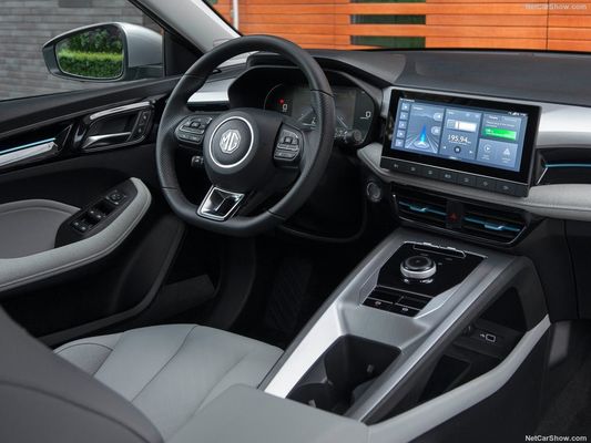 MG 5 EV'de 344km'lik uygun bir menzile ve süper şarj yeteneğine sahip geniş, konforlu tüm elektrikli araba.