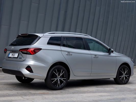 MG 5 EV'de 344km'lik uygun bir menzile ve süper şarj yeteneğine sahip geniş, konforlu tüm elektrikli araba.