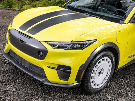 Ford Mustang Mach-E Rally'de Eşsiz Ralli Süspansiyonu, Aile Otomobili Yarış Hissesi (2024) 480 At Gücü