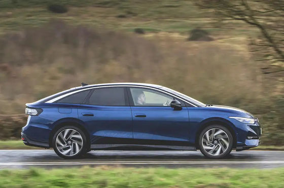 Volkswagen ID 7 Yeni Motorlu Araç 155 Max Hız 204 PS At Gücü