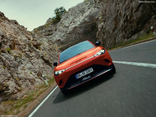 Yeni Enerji Aracı Akıllı 3 5 kapılı/5 koltuklu Kompakt SUV 0.5 saatlik hızlı şarj bataryası ile 580 km menzile sahip