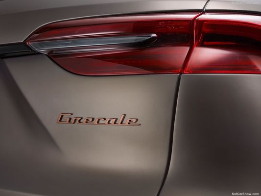 Maserati Gran Turismo Folgore'da 450 menzil ve maksimum hız 325 km/s ile saf elektrikli yeni enerji arabası