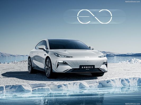 Geely Galaxy E8 Ev Elektrikli Araba 2024 550Kw Max Yeni Enerji Aracı Sedan Tek Motorlu 190km/H Maksimum Hız