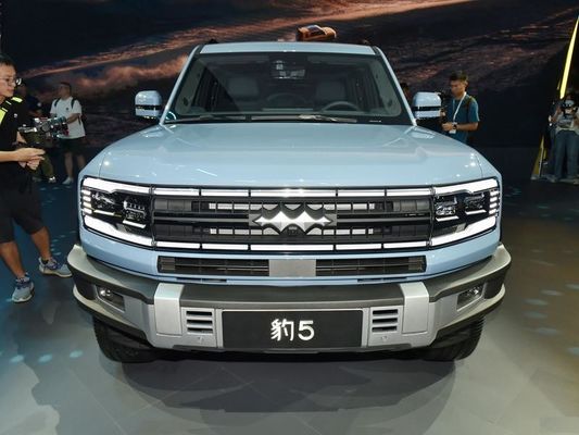 Hibrit Araç Lüks Off Road Araç BYD Formula Leopard 5 5 Kapı/5 Koltuklu SUV NEDC 1200km aralığı