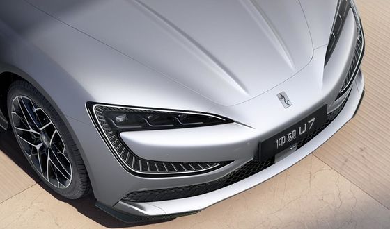 PRESALE 2024 Yeni EV Araba BYD Yangwang U7 Sedan Rüzgar Direnci Cd 0.195 240Kw Motor Gücü