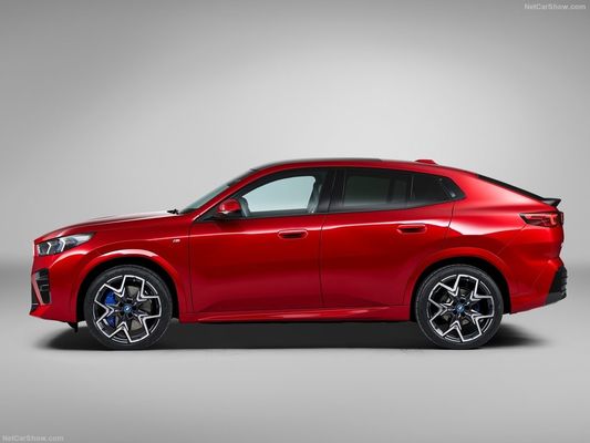 Sıcak Satış BMW IX2 için Uzun Menzilli Elektrikli Araba 2024 449Km Yüksek Hızlı Otomatik Yeni Enerji Aracı