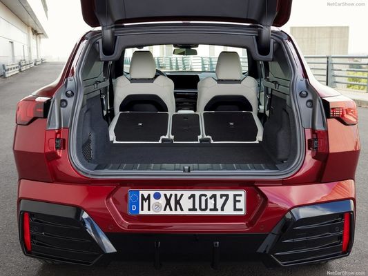 Sıcak Satış BMW IX2 için Uzun Menzilli Elektrikli Araba 2024 449Km Yüksek Hızlı Otomatik Yeni Enerji Aracı