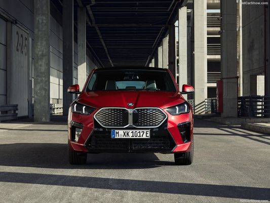 Sıcak Satış BMW IX2 için Uzun Menzilli Elektrikli Araba 2024 449Km Yüksek Hızlı Otomatik Yeni Enerji Aracı