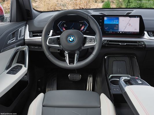 Sıcak Satış BMW IX2 için Uzun Menzilli Elektrikli Araba 2024 449Km Yüksek Hızlı Otomatik Yeni Enerji Aracı