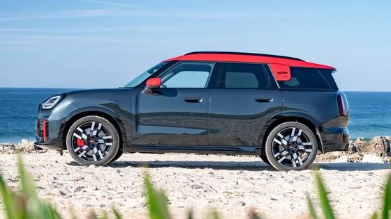 2024 saf elektrikli araba Mini Cooper Countryman E aile SUV kutu şeklinde 462km menzil 150km motor gücü ile