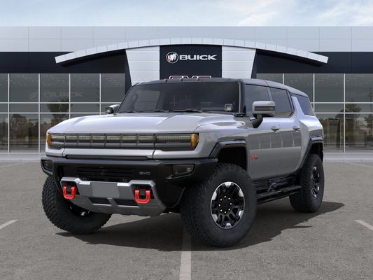 2024 GMC Hammer EV 2X deli gibi hızlı bir şekilde 3.3 saniye içinde 60 mph'ye ulaşıyor 381 millik menzil ve 570 hp çift motorlu AWD