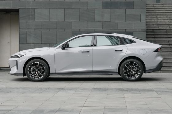 2024 Changan UNI V Plug In Hibrit Elektrikli Araba