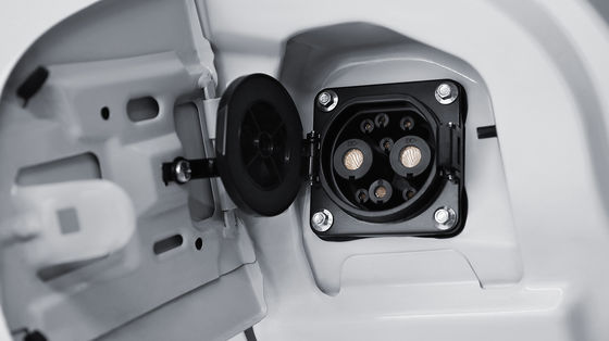 2023 Standart Sürümü 238km menzile sahip saf elektrikli mini yolcu arabası ve kolay kullanımı için kaydırma kapısı