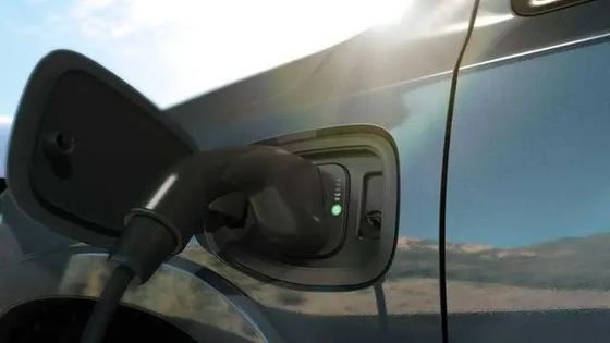 Tüm Elektrikli Sıfır Emisyonlu Ram 1500 REV, Çekimde Olağanüstü Benchmarks ile, 168kwh pille 350 millik bir menzil.