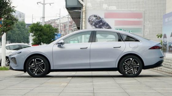 Roewe D7 EV için elektrikli araba RWD ile, 197 BHP, 0-100 Km/h 7.3 saniye içinde, 59,2 kWh LFP pil, 510 Km menzilli
